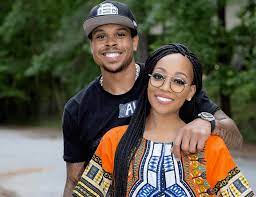 Who has allen iverson dated? R B Singer Monica Arnold Brown Is Now Dating Nba Legend Allen Iverson Page 2 Of 5 Popularsuperstars R B Singer Monica Arnold Brown Is Now Dating Nba Legend Allen Iverson