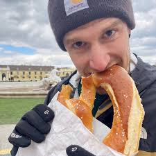 WEDNESDAY! 🥨We're open 3-9pm; kitchen closes at 8pm. Small bites, only  {soft pretzels, veggies & chips} 📆You have until AUGUST 3rd to vote in the  Waterloo-Cedar Falls Courier Best of the Best '