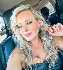 Kelly Ann Schwartz🤠Nashville Lifestyle Blogger