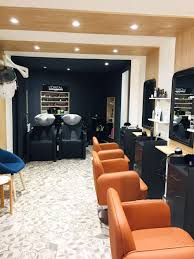 Salon de coiffure coupe de cheveux d'or de haute qualité carte de visite. Renovation D Un Salon De Coiffure Fugybat Entreprise Du Batiment
