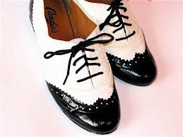 Black And White Wingtip Shoes Womens Vintage Candies Black And White Wingtip Shoes Patent Leather Etsy Wingtip Shoes Patent Shoes Black Laces