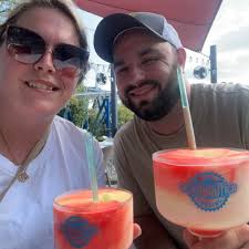 any (preferably customer service) places hiring 17? preferably asking for  former/current employees to recommend places lol