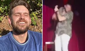 Comedian Alex Shooter Williamson says he is having mental health battle  after Adelaide pub brawl | Daily Mail Online