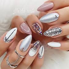 33 Tolle Designs Mit Gel Nagellack Gemacht Um Diese Saison Zu Versuchen Beste Trend Mode Beste Designs Di In 2020 Almond Nails Designs Gorgeous Nails Nail Designs