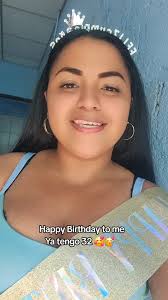 De Cumpleaños Feliz De 32