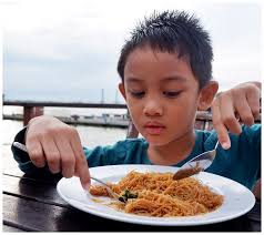 Kuala terengganu pastinya ada tersenarai dalam lokasi pilihan untuk anda lawati. Sarapan Pagi Nasi Dagang 3 Riya Di Byte Cafe Duyong Marina Resort Kuala Terengganu Cerita Huda By Huda Halid