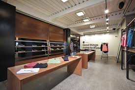 Platinum Sports Shop By Switch Frame Architecture Auckland Sports Retail Design Sports Shops Showroom Design
