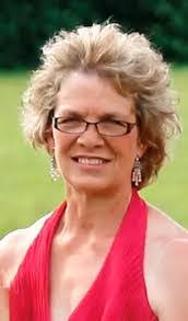 Renee Linder's Instagram, Twitter & Facebook