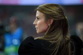Coleen rooney has claimed to have caught another footballer's wife passing her private information to the an article in the sun that coleen rooney claims she fabricated on her instagram stories page. It S A Coleen Rooney Rebekah Vardy Bonus Pod The Ringer