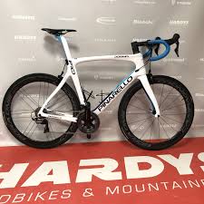 Customized By Hardys Pinarello Dogma F10 In 2020 Fahrrad Kaufen Kohlefaser Fahrradmarken