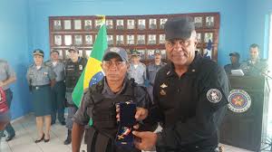 Melhores pastas de frederico pereira. Coronel Frederico Pereira Condecora Policiais Que Salvaram Vida De Crianca Atirada De Ponte Em Sao Luis Neto Cruz