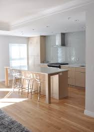 Kitchen benchtop, bbq benchtop, vanities benchtop, fire place. Caesarstone Canada On Twitter Great Design By Coordinated Kitchens And Bath Using 5130 Cosmopolitan White Https T Co Crlvghfki5