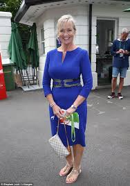 Find free weather forecasts for los angeles with weather outlooks, temperatures, wind speed and humidity figures. Bbc S Carol Kirkwood Looks For Men To Date Her Sebastian Shakespeare Writes Daily Mail Online