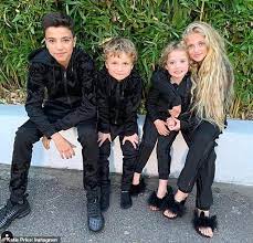 With notes of raspberry, bitter orange, patchouli and honey this fragrance will be sure to leave you feeling indulged. Katie Price Poses With Her Five Children For Mother S Day As She Returns To Instagram Daily Mail Online