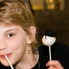 Fundraiser by mendel spalter : Chaya's Sefer Torah