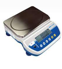 The capacity is 1000g and the graduation is 1g. Weighing Scales Rs Components