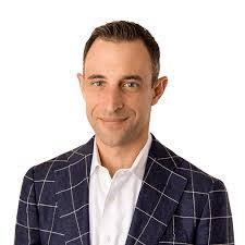 Dave Lightner's Instagram, Twitter & Facebook