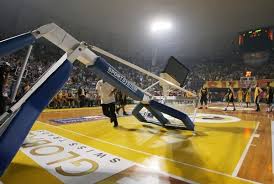 Aris thessaloniki have been awarded a corner by andris treimanis. Paok And Aris Won And A Basket Was Broken Eurohoops