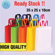 Cooler bag murah sold on alibaba.com are made with waterproof materials that ensure that contents do not leak out of them and spills from water do not leak into them. Woven Bag Others Prices And Promotions Women S Bags Jun 2021 Shopee Malaysia