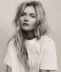 Sophie kennedy clark was born on aberdeen, united kingdom 03 jan 1990 in and her current age 30 years 0 months 2 days. Sophie Kennedy Clark United Agents