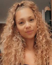 mariahlynnlove: “My name is Mariah Lynn, my mom is #Filipino & #White and  my dad is #Black & #PuertoRican. Growing up with such a diverse background  always had me wondering where I “