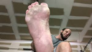 Basketbal coach Foot Worship POV