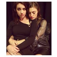 Adelaide Kane Phoebe Tonkin Celebrita Foto Di Celebrita Attori