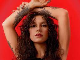 Christopher curtis, marjorie duffield & 4 more. Ouvimos Tem Dias Single Pop Da Priscilla Alcantara E Contamos Para Voce Popline