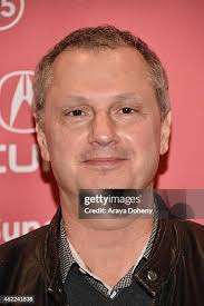 52 Photos & High Res Pictures