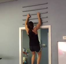 Diy Pull Up Bars Home Workout I Love This Idea Diy Pull Up Bar Diy Home Gym Pull Up Bar