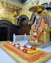 Pin By Fehmida Kaizad Jehangir On Sai Leela Whatsapp Group Pics In 2020 Shirdi Sai Baba Wallpapers Sai Baba Wallpapers Sai Baba Photos