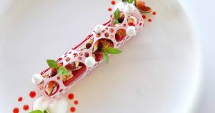 1 473 Likes 13 Comments Julien Dugourd Julien Dugourd On Instagram Le Vacherin Figue Actuellem Food Plating Food Plating Techniques Culinary Arts