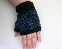 Theyre warm, flexible, light, and comfortable to wear. Knit Dragon Scale Gloves Knitting Pattern By One Stitch Designs