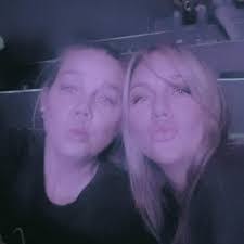 Vicki Royce's Instagram, Twitter & Facebook