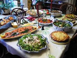 12 Tips For Arranging The Perfect Buffet Table Party Food Buffet Buffet Food Food Displays