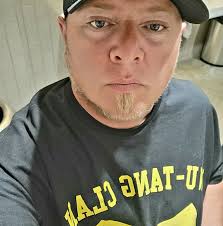 The Canadian post-rock collective Godspeed You! Black Emperor have decided  to remove all their music from a number of streaming platforms, including  Spotify and Tidal. More below ⬇️