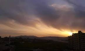 وفي يوم عيد الفطر، الذي احتفل به الأتراك هذه السنة في الرابع من يونيو/حزيران 2019، وكما في البلدان الإسلامية الأخرى تمتلئ المساجد بالمصلين، ويحصل الأطفال الصغار على الحلويات أو الهدايا من الأهل أو الجيران. Ù„Ø£ÙˆÙ„ Ù…Ø±Ø© Ø­Ø§Ù„Ø© Ù†Ø§Ø¯Ø±Ø© ØªÙ…Ù†Ø¹ ØªØ­Ø¯ÙŠØ¯ Ø¹ÙŠØ¯ Ø§Ù„ÙØ·Ø± ÙÙ„ÙƒÙŠ Ø§ ÙÙŠ Ø³ÙˆØ±ÙŠØ§ Ø¹Ù†Ø¨ Ø¨Ù„Ø¯ÙŠ