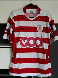 Actualité, matchs, résultats, photos, vidéos, joueurs, ticketing, fanshop, cashless. Standard Liege Cup Shirt Fussball Trikots 2006 2007 Sponsored By Voo
