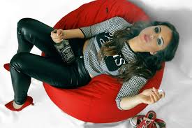 Oh gott jetzt auch selbst zusammenstellen müssten sich wegen der kosten kommen. Die Spielchen Einer Frau So Reagierst Du Richtig Frauen Verstehen