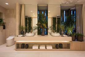 Debora Aguiar Dolce Villa Com Indusparquet E Cosentino Casacor Sp 2019 Casa De Valentina Banheiro Pequeno E Luxuoso Interior Do Banheiro Interior Casas De Luxo