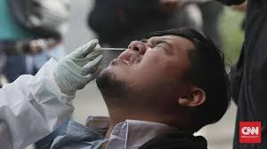 Polisi mengungkap kasus penggunaan alat bekas pakai untuk tes usap (swab) antigen di bandara kualanamu, sumatera utara. 4 Bulan Oknum Kimia Farma Praktik Antigen Bekas Di Kualanamu