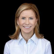 Leslie Singer's Instagram, Twitter & Facebook