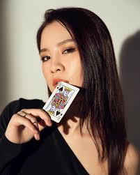 𝑪𝒂𝒓𝒎𝒆𝒏❥ 卡门木木 (@yourhottestexgf) • Instagram photos and videos