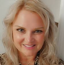 Linda Mollohan's Instagram, Twitter & Facebook