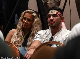 The influencer, 21, shared a screenshot of her. Love Island S Tommy Fury And Molly Mae Hague Support Tyson In Las Vegas Newsgroove Uk