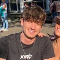 90+ "Legrand" profiles