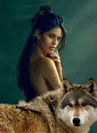 Pin By Bar Lowe On Lobos Native American Beauty Native American Women Native American Girls