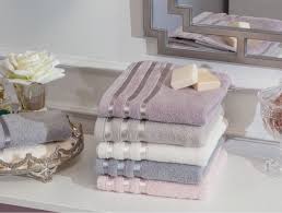 Kullanmaktan Vazgecemeyeceginiz Yumusacik Havlular Ozel Dokusu Ve Kalitesiyle Banyonuzun Bas Taci Olacak Www Madamecoco Com Havlular