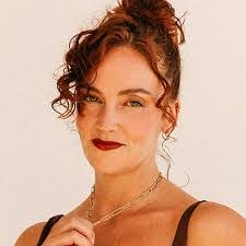 Melody Gallagher's Instagram, Twitter & Facebook