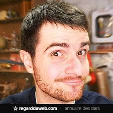 Je commence le quiz ! Star Francaise Amixem Youtubeur Taille Age Origine Wikipedia Instagram Twitter